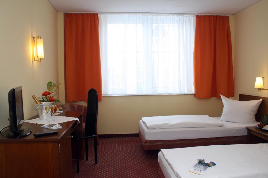 Quick Hotel Dresden West Kesselsdorf Eksteriør bilde